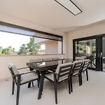 Royal Daire Vir